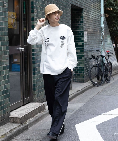 niko and...（ニコアンド）の「【NYC】コラボアソートプリントTEE（Tシャツ/カットソー・メンズ・ブラック/オレンジ/オフホワイト・MEDIUM/LARGE）」の4枚目の写真