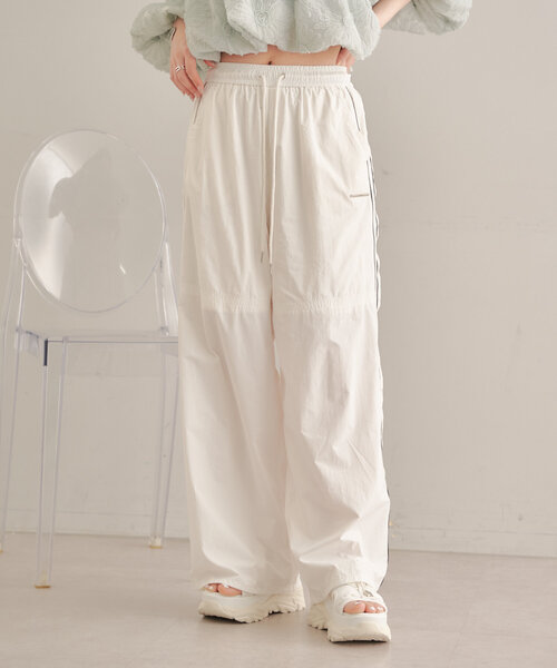 Chico（チコ）の「ワイドラインシャカパンツ（その他パンツ・レディース・ホワイト/ブラック/ブルー/グレー/ネイビー・FREE）」の20枚目の写真