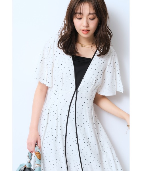 JUSGLITTY（ジャスグリッティー）の「スリットスリーブ配色ワンピース