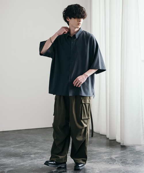 Rocky Monroe(ロッキーモンロー)の「接触冷感オーバーサイズレギュラーカラー半袖シャツ(シャツ/ブラウス・メンズ・ホワイト/ブルー/ブラック/チャコール・XL/M/L)」の13枚目の写真