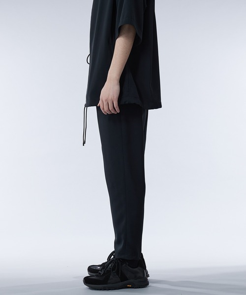 UNITED TOKYO/テーパードパンツ/ブラック UNITED TOKYO DRY