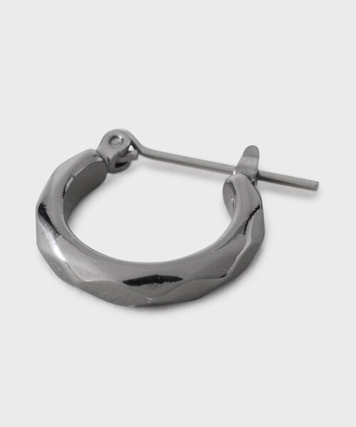 tk.TAKEO KIKUCHI（ティーケータケオキクチ）の「◆アソートフープピアス【片耳用】（ピアス（両耳用）・メンズ・ゴールド系2/ブラック系1/ゴールド系/ブラック/シルバー系1/シルバー系/ブラック系/ゴールド系1/シルバー系2/ブラック系2/シルバー/シルバー系3/ブラック系3・00）」の3枚目の写真