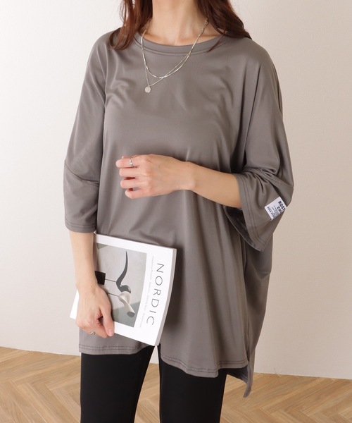 Lace Ladies(レースレディース)の「ソリッドカラー タグ付き オーバーサイズ 半袖 Tシャツ(Tシャツ/カットソー・レディース・グレー/ブラック/オレンジ/グリーン・FREE)」の17枚目の写真