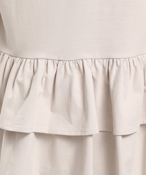 GLOBAL WORK Smile Seed Store（グローバルワーク スマイルシードストア）の「冷感後ろフリルＴシャツフレンチスリーブ/102725（Tシャツ/カットソー・レディース・チャコール/ライトブルー/ブラック/ベージュ/オフホワイト・LARGE/MEDIUM/SMALL/X-LARGE）」の9枚目の写真