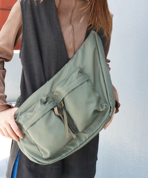 SPRUCE(スプルース)の「<SPRUCE/スプルス>ロメボディバッグ(ショルダーバッグ・レディース・ブラック/カーキ/ライトグレー・ONE SIZE)」の11枚目の写真