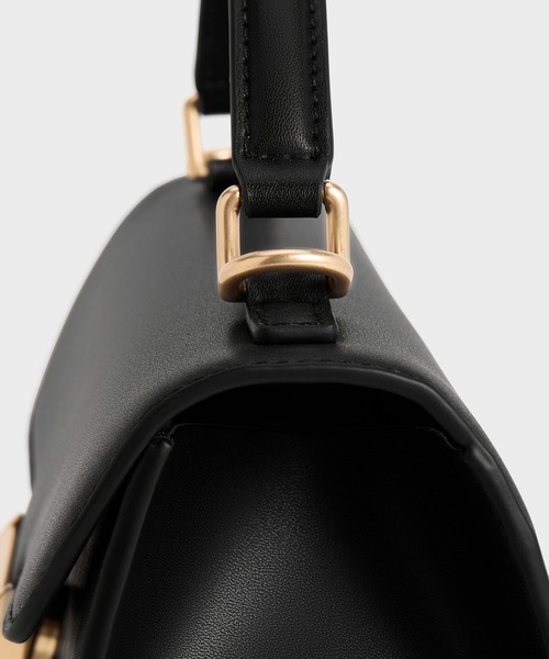 CHARLES & KEITH（チャールズ & キース）の「Violettaヴィオレッタトラペーズトップハンドルバッグ（ハンドバッグ・レディース・セージグリーン/ブラック/ベージュ・M）」の7枚目の写真