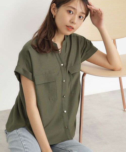 index（インデックス）の「◆ダブルポケットスキッパーブラウス【洗濯機洗い可】（シャツ/ブラウス・レディース・ナチュラル/オフホワイト/カーキ/ネイビー・36/40/38/42）」の4枚目の写真