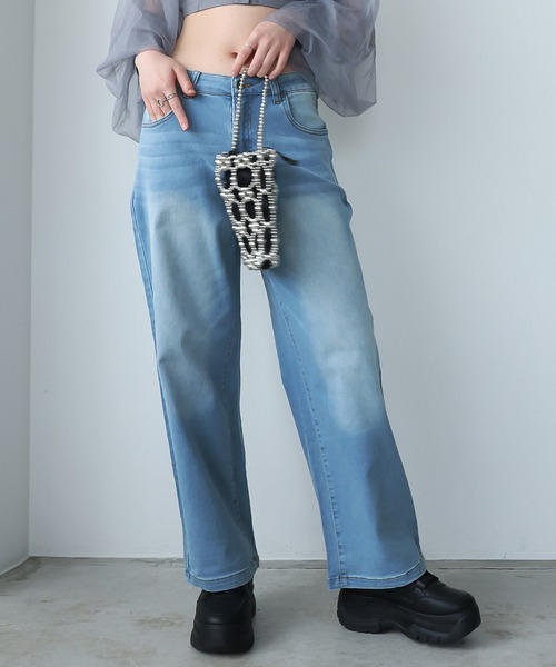 Doula Doula（ドゥーラドゥーラ）の「ハイウエストワイドデニムパンツ（デニムパンツ・レディース・インディゴブルー/ライトブルー/ブルー・L/M/S）」の11枚目の写真