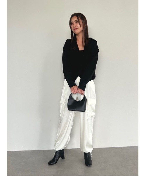 UR'S(ユアーズ)の「サテンパラシュートパンツ(その他パンツ・レディース・ネイビー/オフホワイト/ピンク/ベージュ・M/L/S)」の21枚目の写真