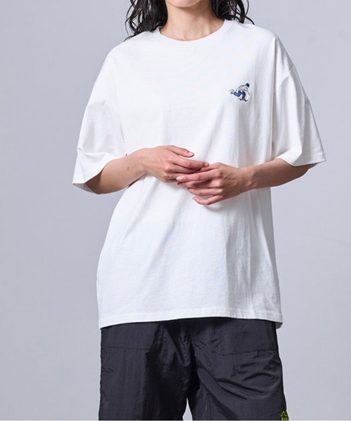 j.n.r.d(ジェー・エヌ・アール・ディー)の「1ポイントメッセージTシャツ(Tシャツ/カットソー・メンズ・ホワイト/サックスブルー/ブラック・LL/M/L)」の1枚目の写真