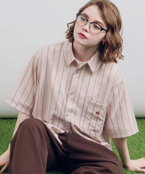 MUHET（ミュエータ）の「ストライプシャツ（シャツ/ブラウス・レディース・ブルー/ピンク・X-LARGE/MEDIUM）」の2枚目の写真
