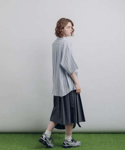 MUHET（ミュエータ）の「ストライプシャツ（シャツ/ブラウス・レディース・ブルー/ピンク・X-LARGE/MEDIUM）」の10枚目の写真