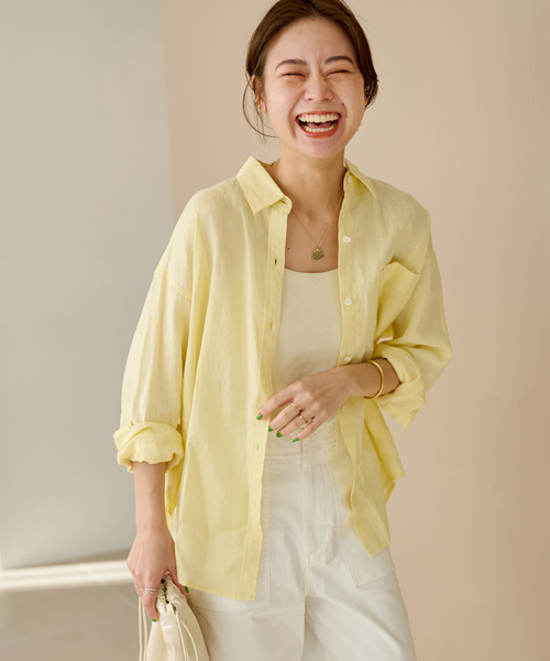 JOURNAL STANDARD relume（ジャーナルスタンダード　レリューム）の「《追加》カラーリネンオーバーサイズシャツ（シャツ/ブラウス・レディース・ホワイト/ネイビー/ピンク/イエロー/ブルー系その他・FREE）」の4枚目の写真