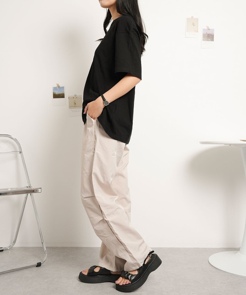 NinaetLina(ニナエリナ)の「ストレートカーゴパンツ(カーゴパンツ・レディース・ブラック/ベージュ/ダークグレー・L/M)」の11枚目の写真