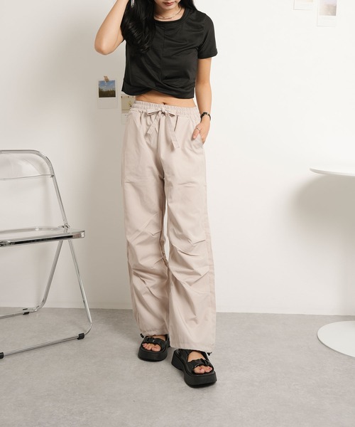 NinaetLina(ニナエリナ)の「ストレートカーゴパンツ(カーゴパンツ・レディース・ブラック/ベージュ/ダークグレー・L/M)」の16枚目の写真