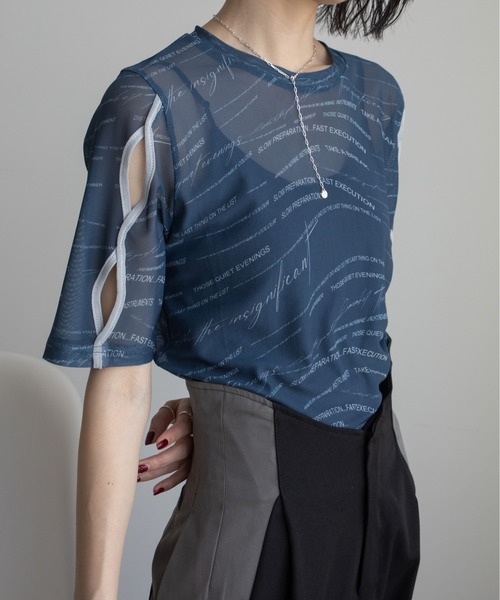 VACANCY（ヴァカンシー）の「ランダムロゴシアーホールトップス（Tシャツ/カットソー・レディース・ホワイト/ダークブルー・FREE）」の2枚目の写真