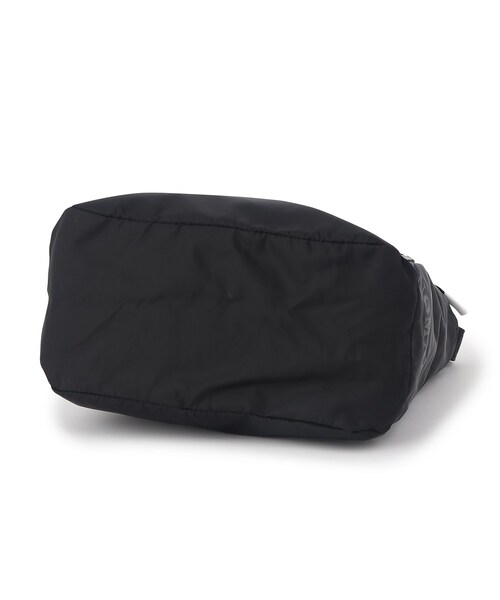 NOMADIS(ノマディス)の「NOMADIS(ノマディス) BASQUE HOBO バッグ(ショルダーバッグ・レディース・ブラック・00)」の5枚目の写真