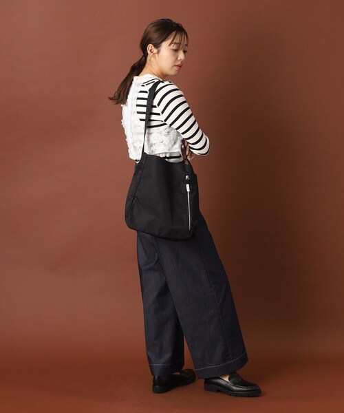 NOMADIS(ノマディス)の「NOMADIS(ノマディス) BASQUE HOBO バッグ(ショルダーバッグ・レディース・ブラック・00)」の15枚目の写真