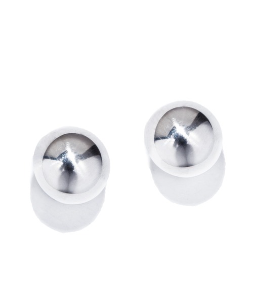 quip queint(クイップクエイント)の「【quip queint】bowling studs pierce / ボウリング スタッド ピアス(ピアス(両耳用)・レディース・シルバー・FREE)」の3枚目の写真