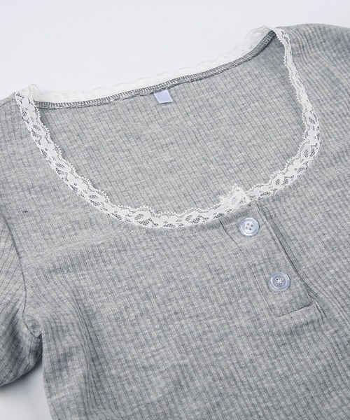 LADY LIKE(レディライク)の「縁取りレースボタン付きトップス(Tシャツ/カットソー・レディース・ブラック/グレー・M)」の10枚目の写真