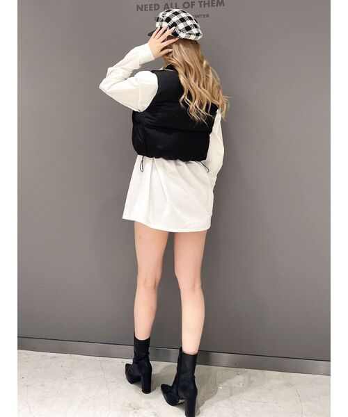 GYDA（ジェイダ）の「GYGY中綿ショートベスト（ベスト・レディース・ブラック/オフホワイト・FREE）」の22枚目の写真