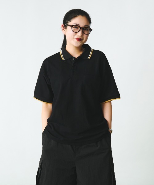 Adoon plain(アドーンプレーン)の「袖ステッチピスネームポロシャツ(ポロシャツ・メンズ・ブラック/ネイビー/ベージュ・LARGE/MEDIUM)」の5枚目の写真