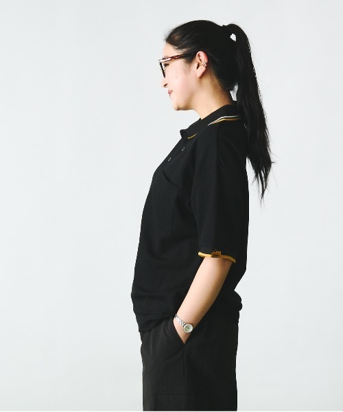 Adoon plain(アドーンプレーン)の「袖ステッチピスネームポロシャツ(ポロシャツ・メンズ・ブラック/ネイビー/ベージュ・LARGE/MEDIUM)」の6枚目の写真