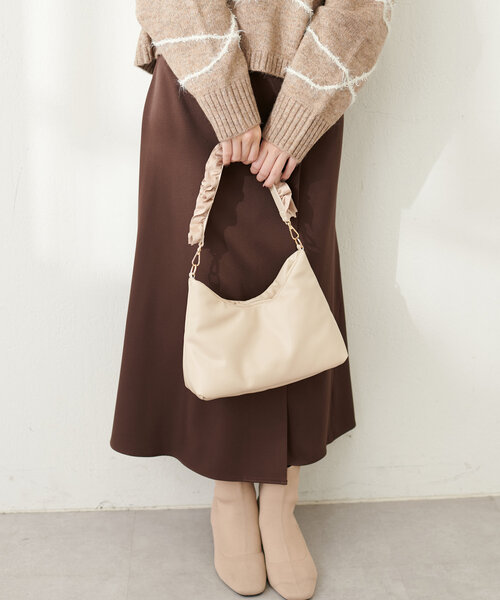 natural couture（ナチュラルクチュール）の「フリルショルダーバッグ（ショルダーバッグ・レディース・ブラック/アイボリー/ボルドー・FREE）」の7枚目の写真