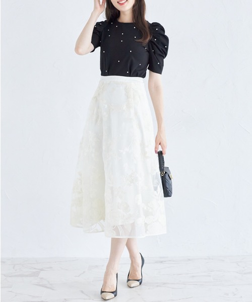 tocco closet(トッコ クローゼット)の「フラワー刺繍オーガンジーボリュームフレアスカート(スカート・レディース・アイボリー/ブラック・M)」の20枚目の写真