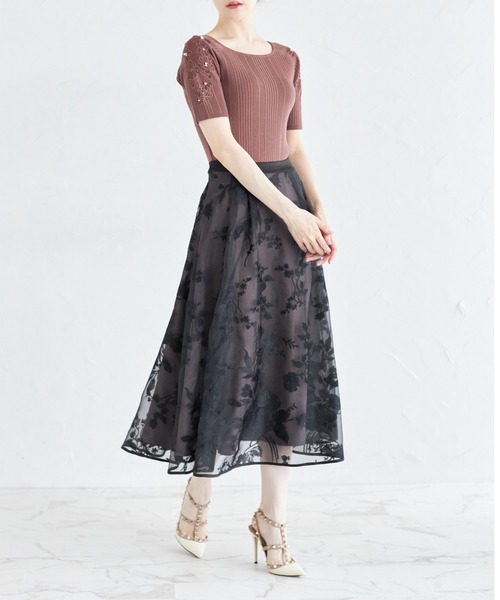 tocco closet(トッコ クローゼット)の「フラワー刺繍オーガンジーボリュームフレアスカート(スカート・レディース・アイボリー/ブラック・M)」の16枚目の写真