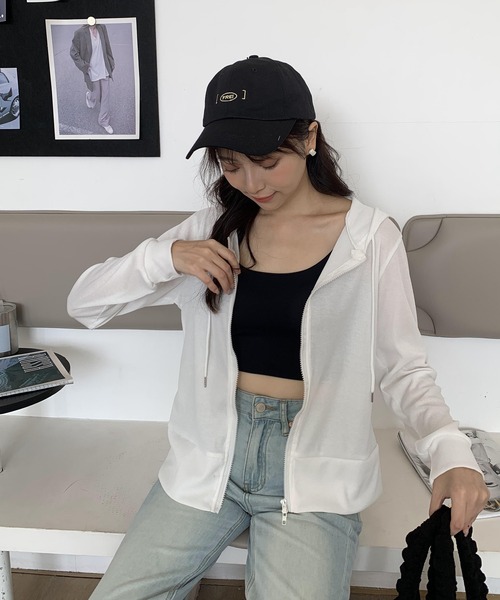 SHEPP（シープ）の「ショート コンパクト ジップアップパーカー（パーカー・レディース・ブラック/ホワイト/グレー・L/M/XL）」の14枚目の写真