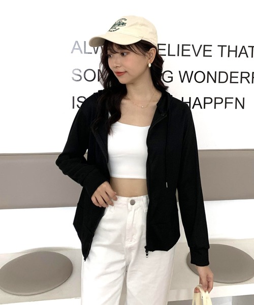 SHEPP（シープ）の「ショート コンパクト ジップアップパーカー（パーカー・レディース・ブラック/ホワイト/グレー・L/M/XL）」の8枚目の写真
