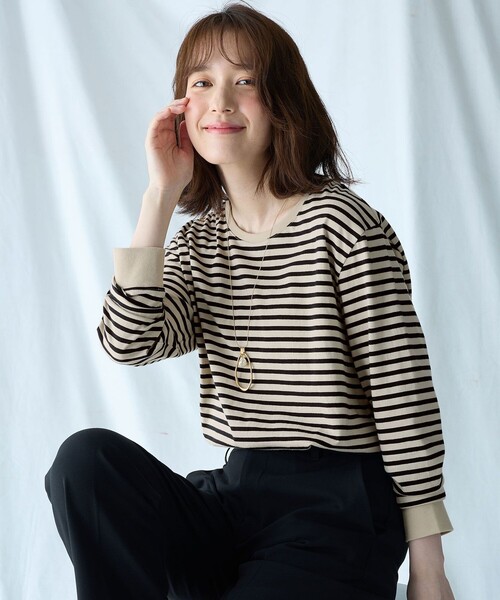 ANY(エニィ)の「リブポイントテールTシャツ(Tシャツ/カットソー・レディース・ブラック系1/ホワイト系/ベージュ系1・4)」の3枚目の写真