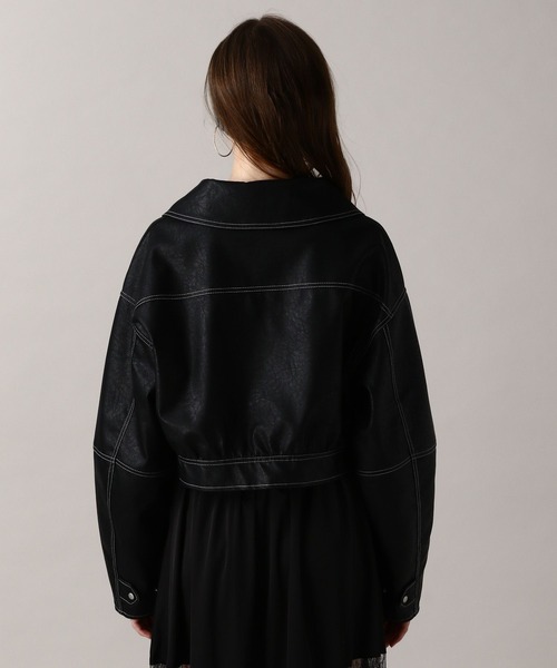 FOREVER 21(フォーエバー トゥエンティーワン)の「【2024FW】フェイクレザークロップドブルゾン(ブルゾン・レディース・ブラウン/ブラック・FREE)」の3枚目の写真