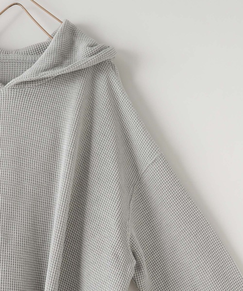 LOWRYS FARM（ローリーズファーム）の「ワッフルフーディー　150968（Tシャツ/カットソー・キッズ・グレー/オフホワイト・150cm/140cm/130cm/120cm/110cm）」の5枚目の写真