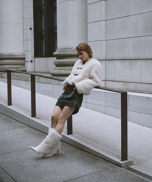 EIMY ISTOIRE（エイミーイストワール）の「French poodle fur ブーツ（ブーツ・レディース・アイボリー・S/M/L）」の2枚目の写真