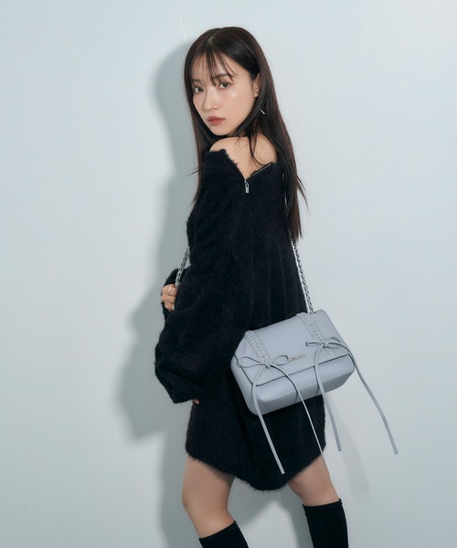 ANDGEEBEE（アンジービー）の「UNISEX ショルダージップシャギーニット（ニット/セーター・レディース・ブラック/ブルー・FREE）」の3枚目の写真