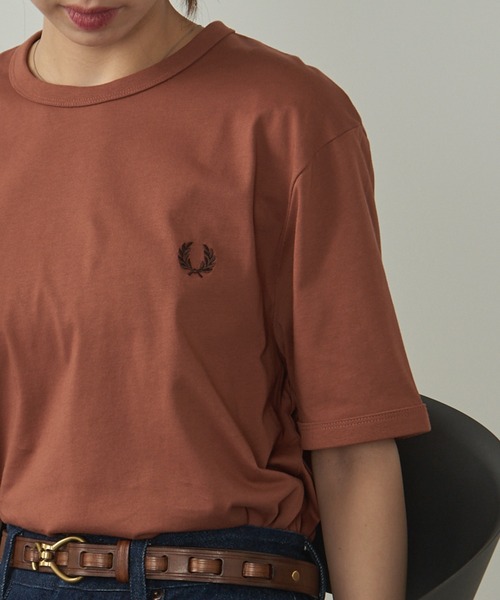 FRED PERRY（フレッドペリー）の「【FRED PERRY】RINGER T-SHIRT M3519（Tシャツ/カットソー・レディース・ホワイト/ネイビー/ブラック/オートミール/インディゴブルー/ダークグレー/ダークオレンジ/グレイッシュブルー/アイボリー/カーキ/ライトブルー/コーラルピンク/ライトイエロー/スカイブルー/グリーン/レッド/ダークカーキ/バーガンディー/チャコールグレー/ブルー・M/S/XL/L/XS）」の20枚目の写真