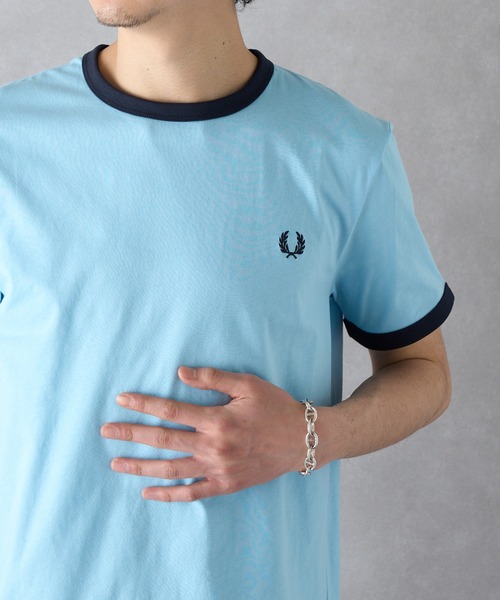 FRED PERRY（フレッドペリー）の「【FRED PERRY】RINGER T-SHIRT M3519（Tシャツ/カットソー・レディース・ホワイト/ネイビー/ブラック/オートミール/インディゴブルー/ダークグレー/ダークオレンジ/グレイッシュブルー/アイボリー/カーキ/ライトブルー/コーラルピンク/ライトイエロー/スカイブルー/グリーン/レッド/ダークカーキ/バーガンディー/チャコールグレー/ブルー・M/S/XL/L/XS）」の12枚目の写真