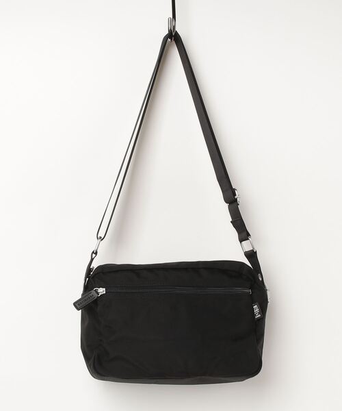 ゾウ　ショルダーバッグ ブラック ノベルティ marimekko（マリメッコ）の「【ノベルティ付】shoulder bag＆pouch