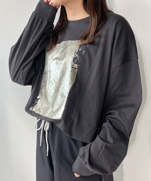 AS KNOW AS plus（アズノゥアズプラス）の「◇スリット入り 箔プリントロンT（Tシャツ/カットソー・レディース・オフホワイト/キナリ/スミクロ・FREE）」の15枚目の写真