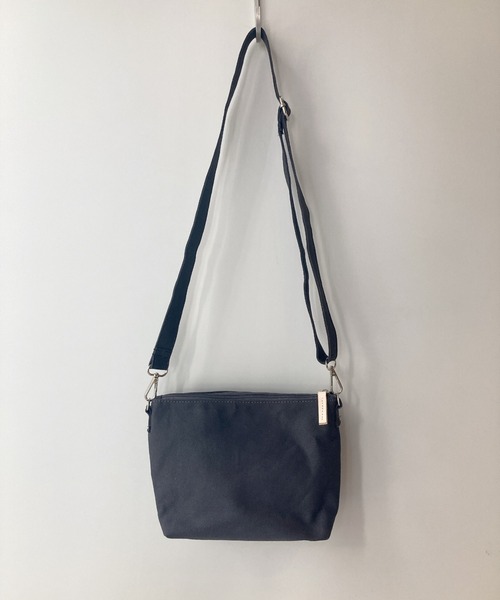 EARTH MADE（アースメイド）の「MOLESKIN+CANVAS 2WAY TOTE(ショルダー+ポーチ付）（トートバッグ・レディース・ブラウン/スミクロ/ミント/ライトグレー/レッド・FREE）」の8枚目の写真