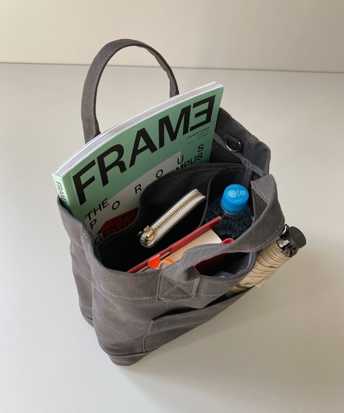 EARTH MADE（アースメイド）の「MOLESKIN+CANVAS 2WAY TOTE(ショルダー+ポーチ付）（トートバッグ・レディース・ブラウン/スミクロ/ミント/ライトグレー/レッド・FREE）」の10枚目の写真