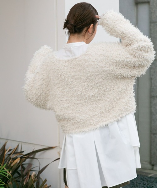 KBF(ケイビーエフ)の「クロップドフェザープルオーバー(ニット/セーター・レディース・アイボリー/ブラウン/ブラック・ONE)」の7枚目の写真