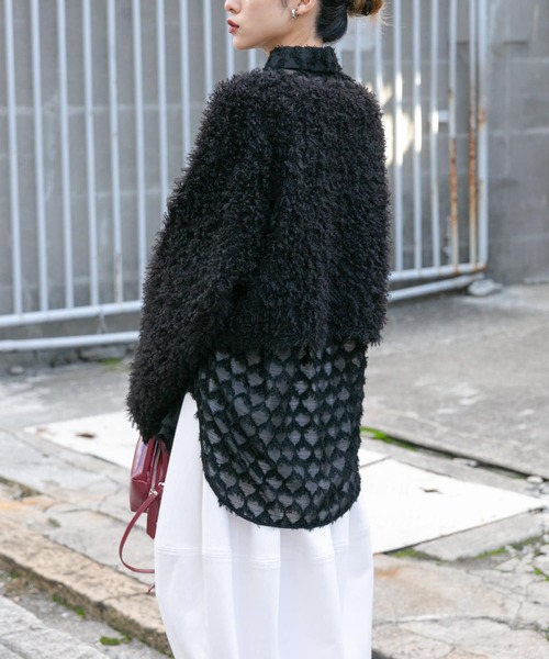 KBF(ケイビーエフ)の「クロップドフェザープルオーバー(ニット/セーター・レディース・アイボリー/ブラウン/ブラック・ONE)」の21枚目の写真