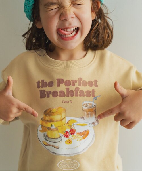 p.premier(ピードットプルミエ)の「朝ごはんはパンケーキトレーナー(スウェット・キッズ・ベビーピンク/ベージュ/ライトグレー・80/90/100/110/120/130/140)」の2枚目の写真