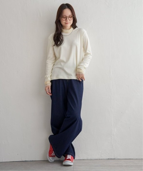 LBC（エルビーシー）の「ベロアタートルシアー切り替えプルオーバー（Tシャツ/カットソー・レディース・ホワイト/グレー/ブルー/ブラック・M）」の6枚目の写真