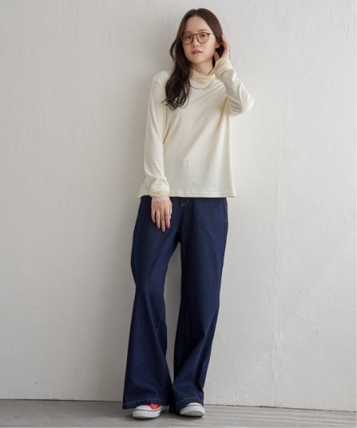 LBC（エルビーシー）の「ベロアタートルシアー切り替えプルオーバー（Tシャツ/カットソー・レディース・ホワイト/グレー/ブルー/ブラック・M）」の12枚目の写真