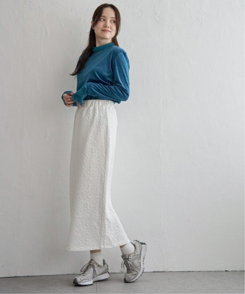 LBC（エルビーシー）の「ベロアタートルシアー切り替えプルオーバー（Tシャツ/カットソー・レディース・ホワイト/グレー/ブルー/ブラック・M）」の13枚目の写真