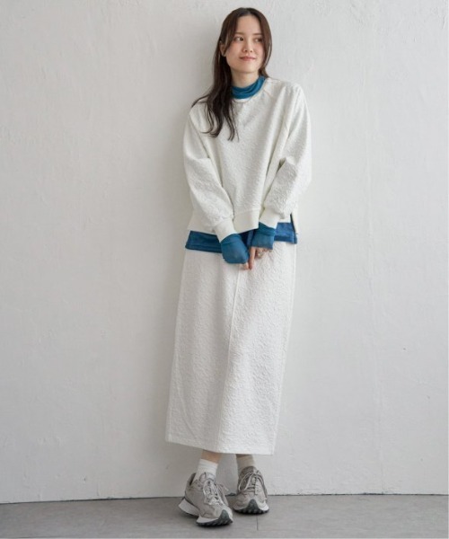 LBC（エルビーシー）の「ベロアタートルシアー切り替えプルオーバー（Tシャツ/カットソー・レディース・ホワイト/グレー/ブルー/ブラック・M）」の10枚目の写真